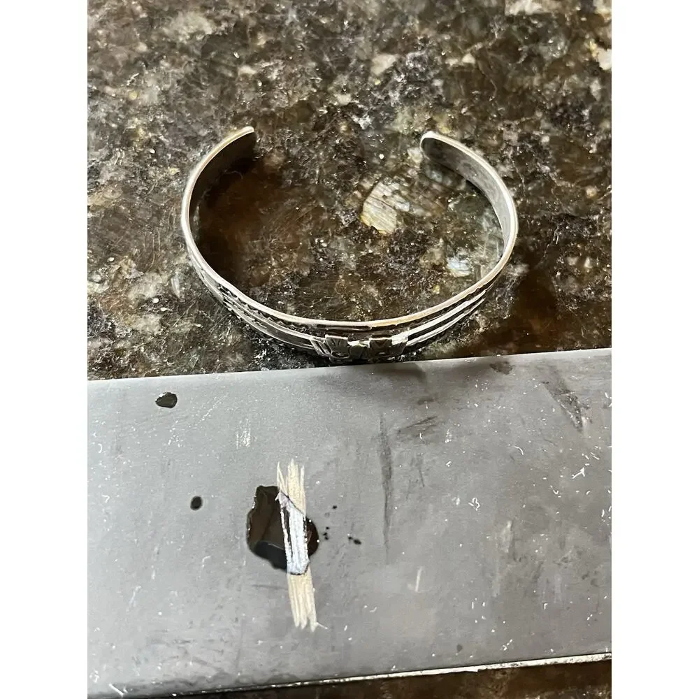 FRED HARVEY ERA Navajo THUNDERBIRD Sterling silver Cuff Bracelet Southwest Small